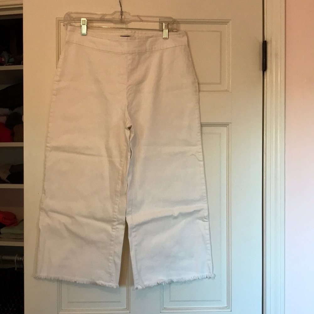 Nic & Zoe cropped white jeans